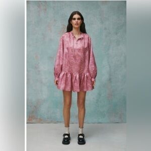 Laura Ashley x Urban Outfitters Pink Long Sleeve Paisley Anna
Mini Dress S